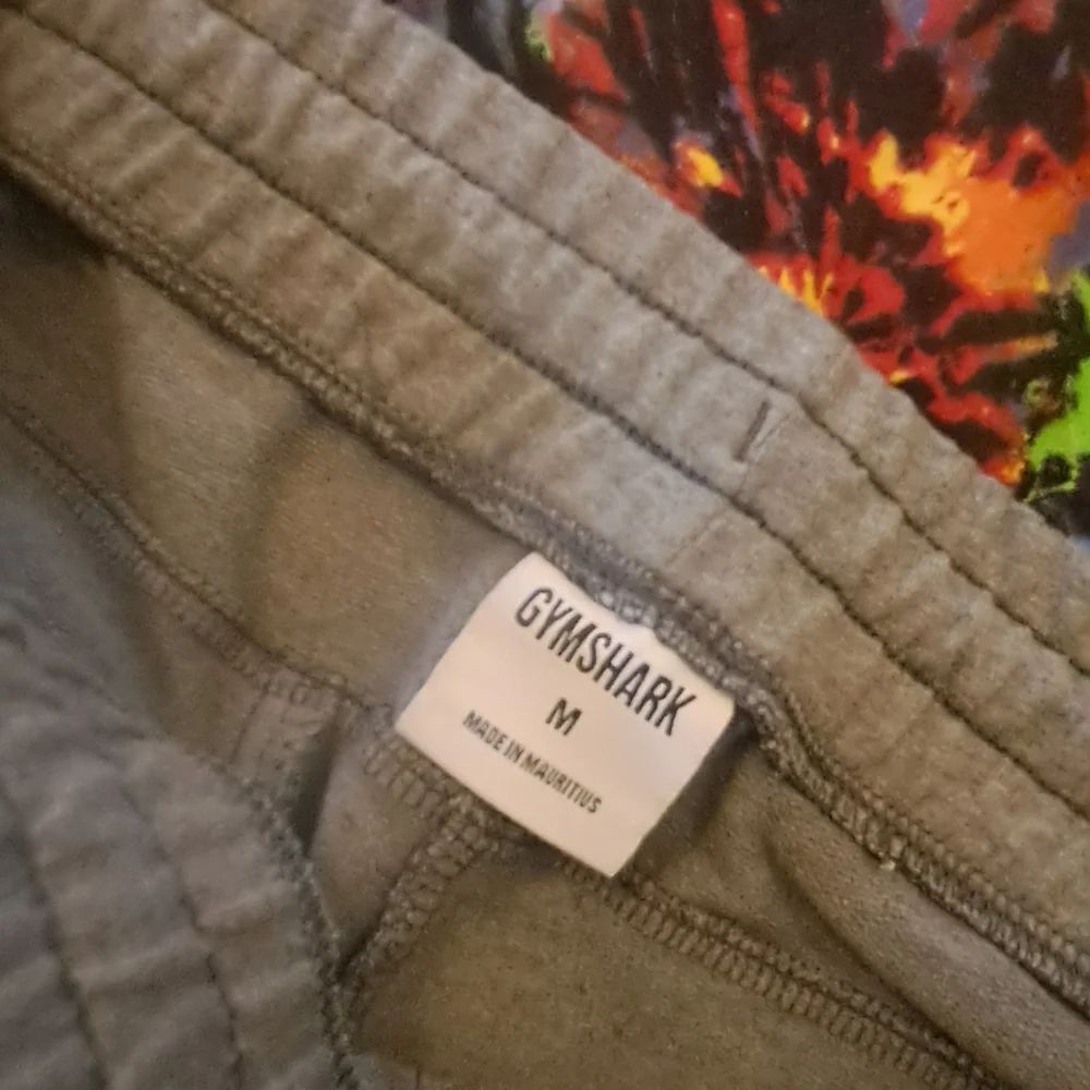 Gymshark Skinny Sweatpants - Picture 4 of 7